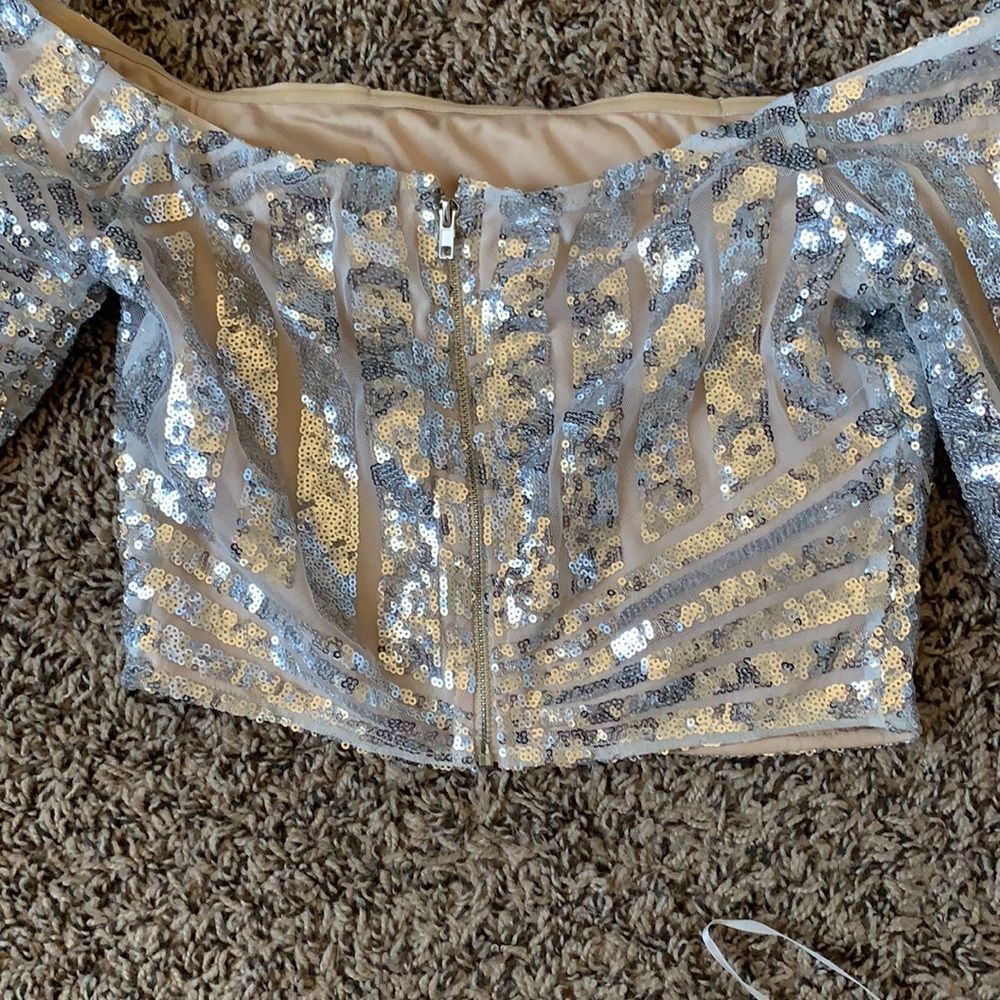 Sequin Crop Top Skirt Set - Picture 7 of 9